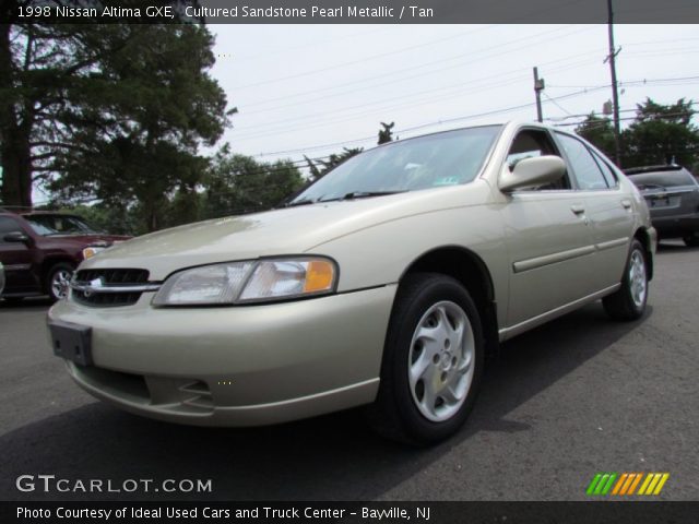 1998 Nissan Altima GXE in Cultured Sandstone Pearl Metallic