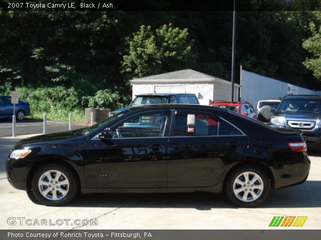 2007 Toyota Camry LE in Black