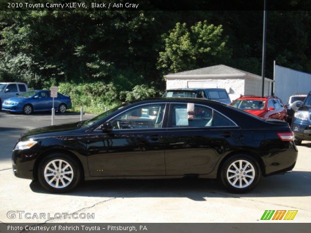 2010 Toyota Camry XLE V6 in Black