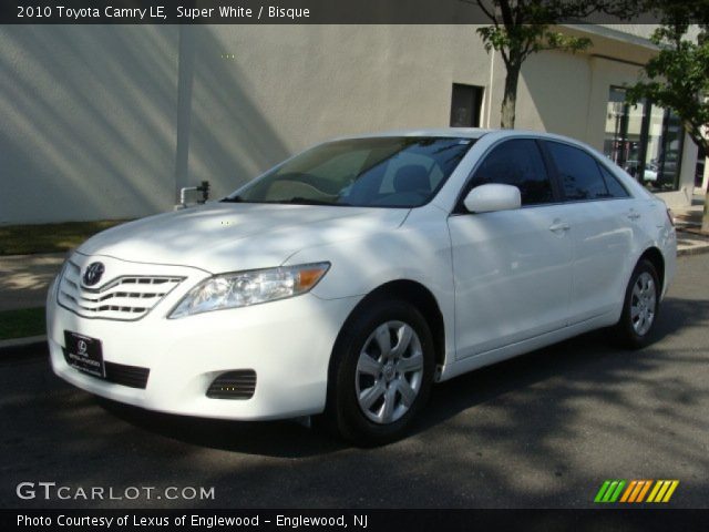 2010 Toyota Camry LE in Super White