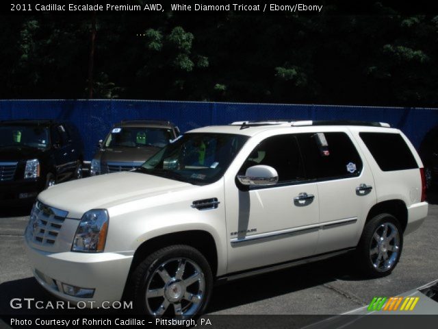 2011 Cadillac Escalade Premium AWD in White Diamond Tricoat