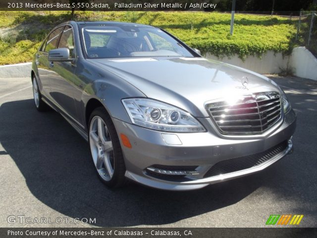 2013 Mercedes-Benz S 550 Sedan in Palladium Silver Metallic