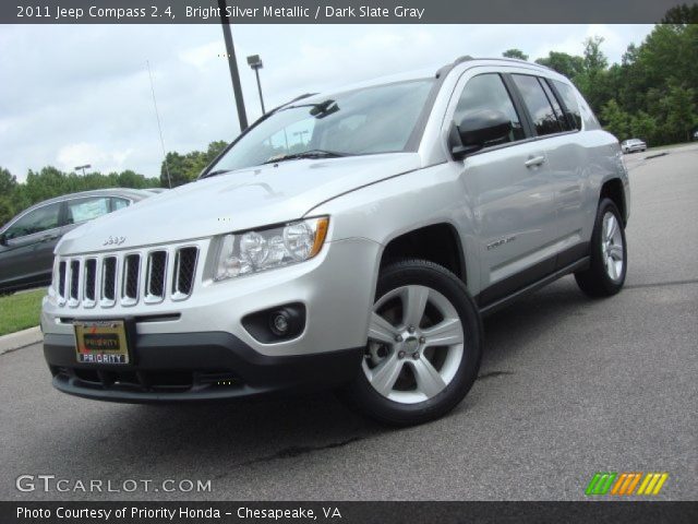 2011 Jeep Compass 2.4 in Bright Silver Metallic