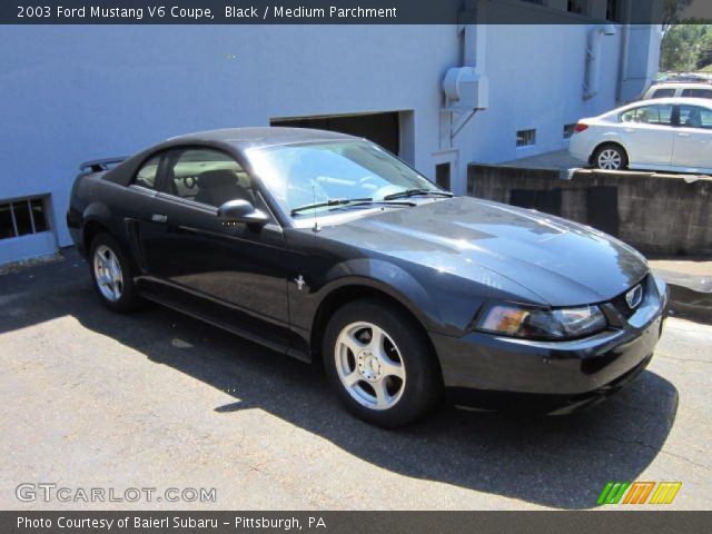 2003 Ford Mustang V6 Coupe in Black