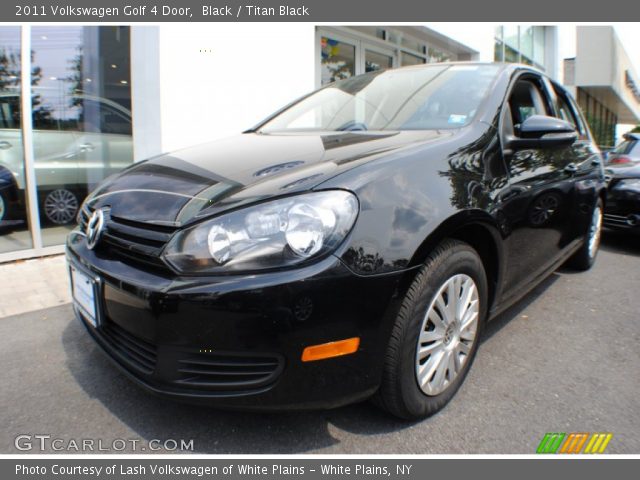 2011 Volkswagen Golf 4 Door in Black