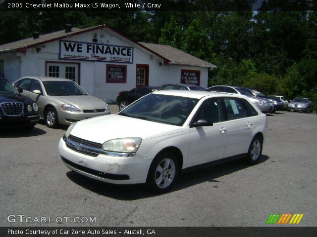 2005 Chevrolet Malibu Maxx LS Wagon in White