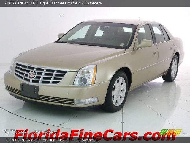2006 Cadillac DTS  in Light Cashmere Metallic