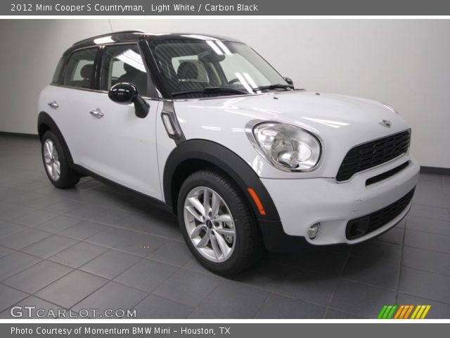 2012 Mini Cooper S Countryman in Light White