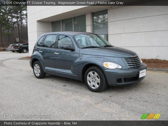 2006 Chrysler PT Cruiser Touring in Magnesium Green Pearl