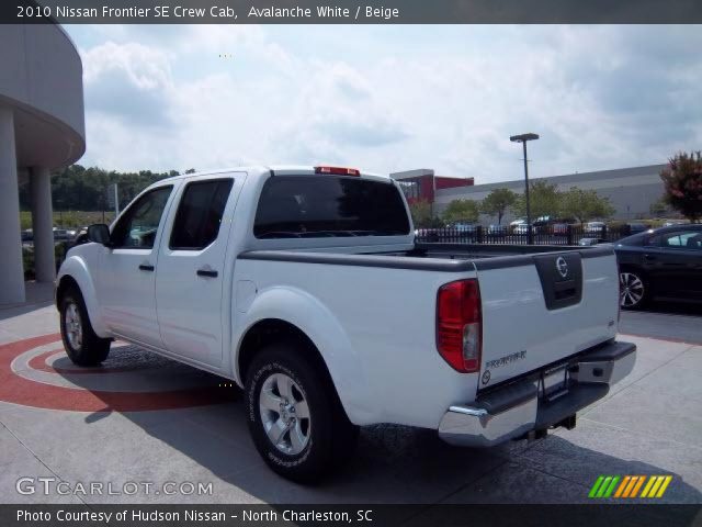 2010 Nissan Frontier SE Crew Cab in Avalanche White
