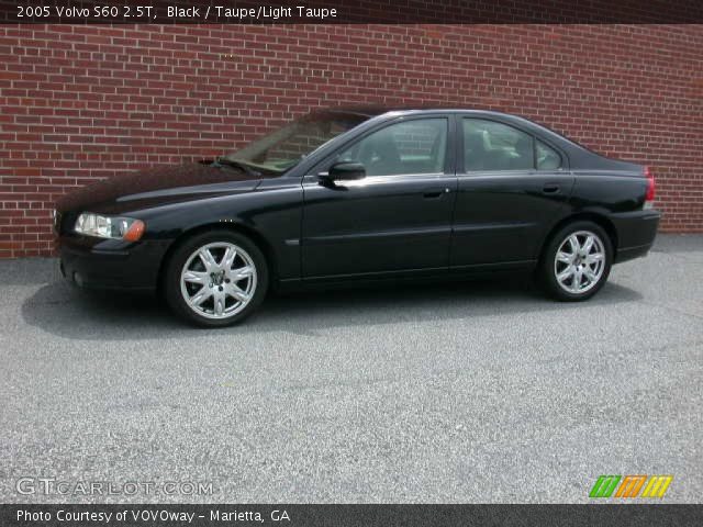 2005 Volvo S60 2.5T in Black