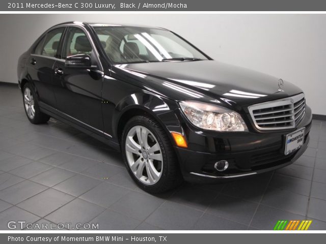 2011 Mercedes-Benz C 300 Luxury in Black