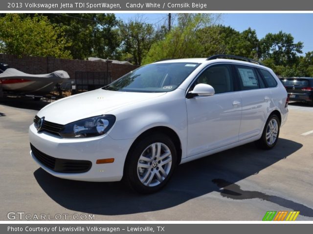 2013 Volkswagen Jetta TDI SportWagen in Candy White