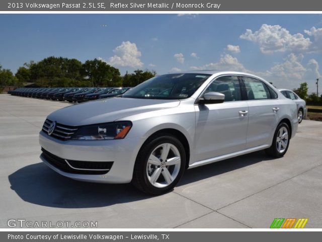 2013 Volkswagen Passat 2.5L SE in Reflex Silver Metallic