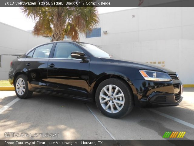 2013 Volkswagen Jetta SE Sedan in Black Uni