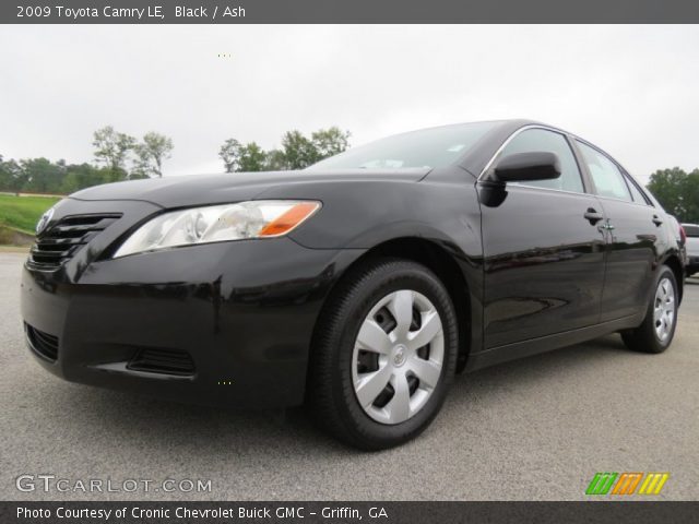 2009 Toyota Camry LE in Black