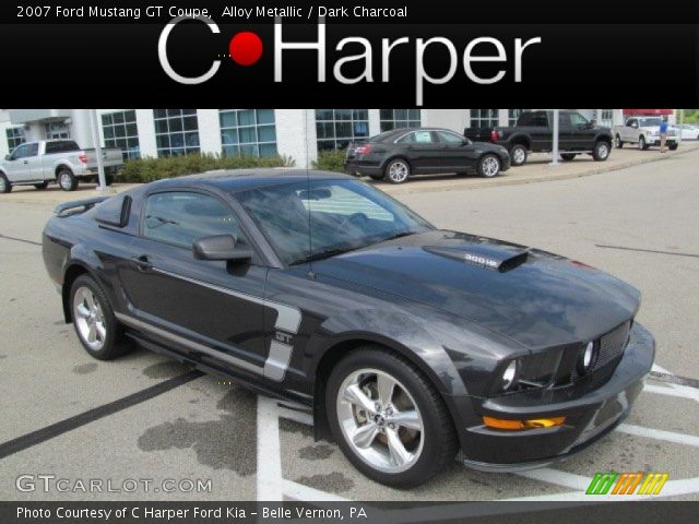 2007 Ford Mustang GT Coupe in Alloy Metallic
