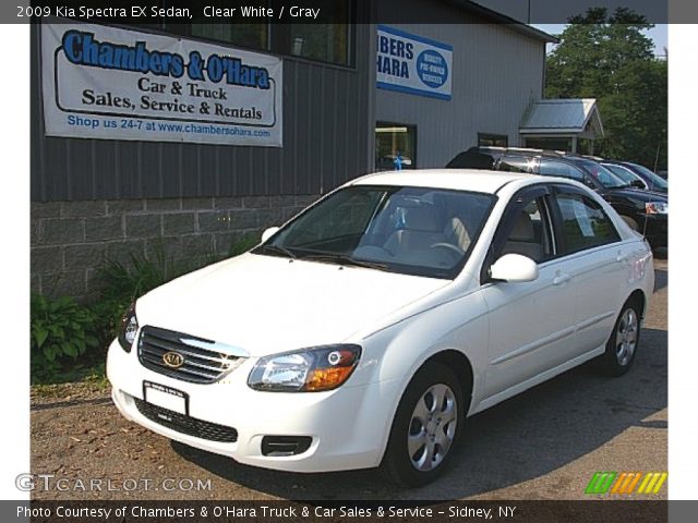 2009 Kia Spectra EX Sedan in Clear White