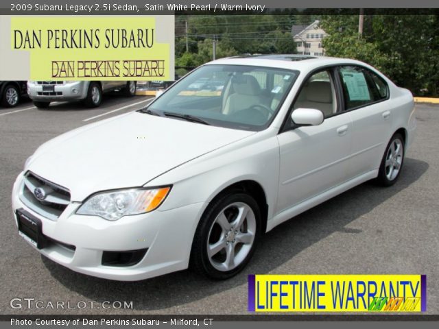 2009 Subaru Legacy 2.5i Sedan in Satin White Pearl