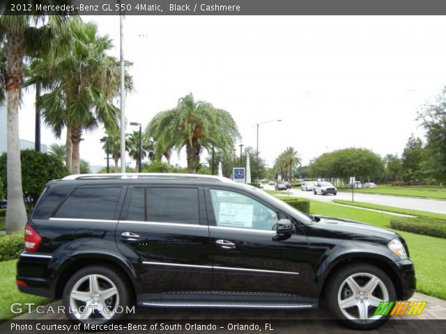 2012 Mercedes-Benz GL 550 4Matic in Black