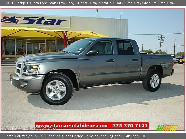 2011 Dodge Dakota Lone Star Crew Cab in Mineral Gray Metallic