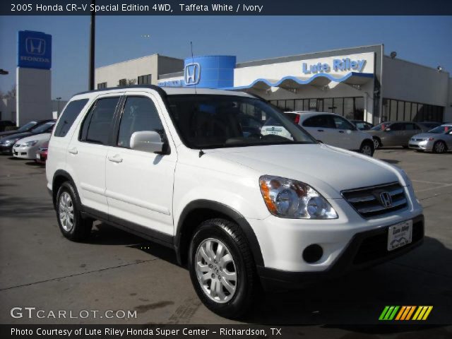 2005 Honda CR-V Special Edition 4WD in Taffeta White
