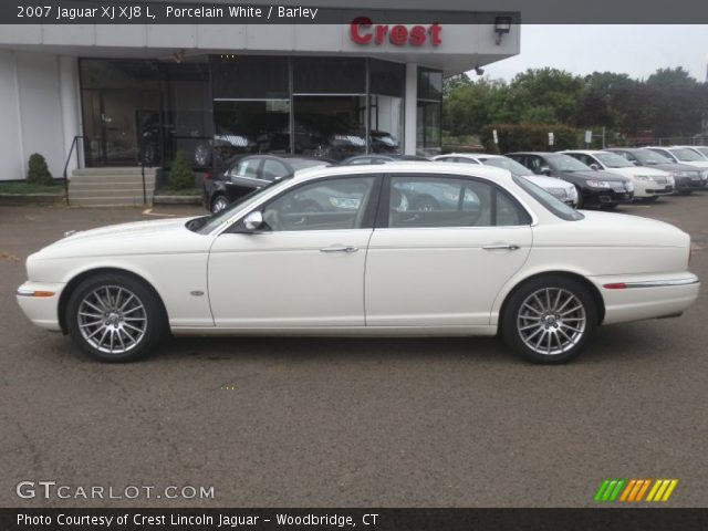 2007 Jaguar XJ XJ8 L in Porcelain White