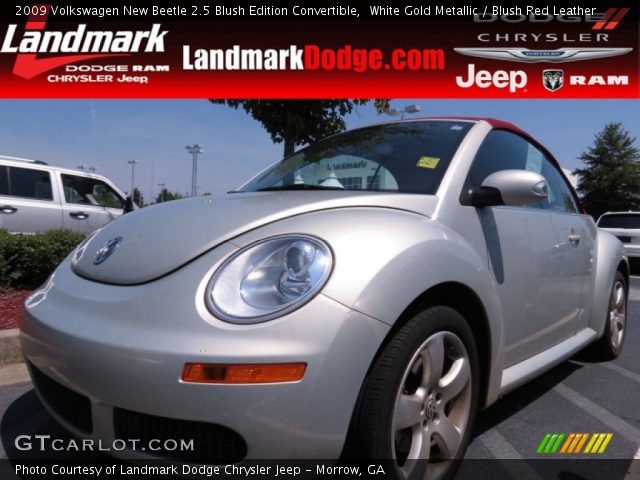 2009 Volkswagen New Beetle 2.5 Blush Edition Convertible in White Gold Metallic