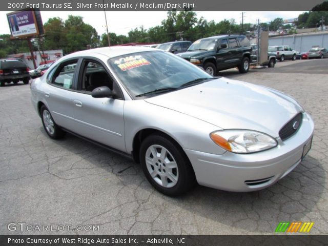 2007 Ford Taurus SE in Silver Frost Metallic