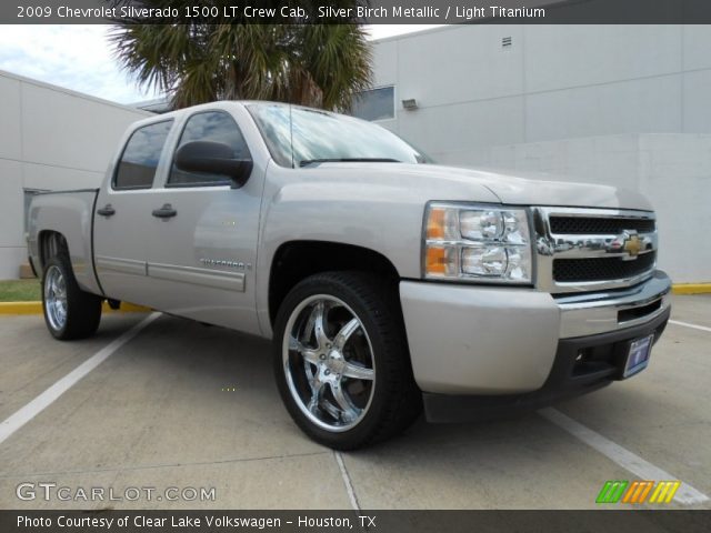 2009 Chevrolet Silverado 1500 LT Crew Cab in Silver Birch Metallic