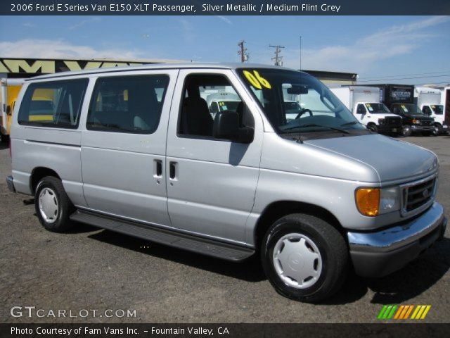 2006 Ford E Series Van E150 XLT Passenger in Silver Metallic