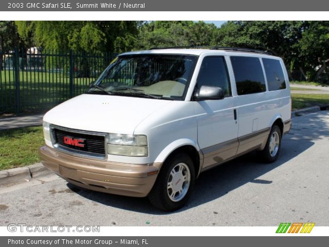 2003 GMC Safari SLE in Summit White