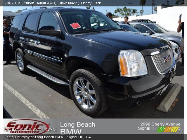 2007 GMC Yukon Denali AWD in Onyx Black