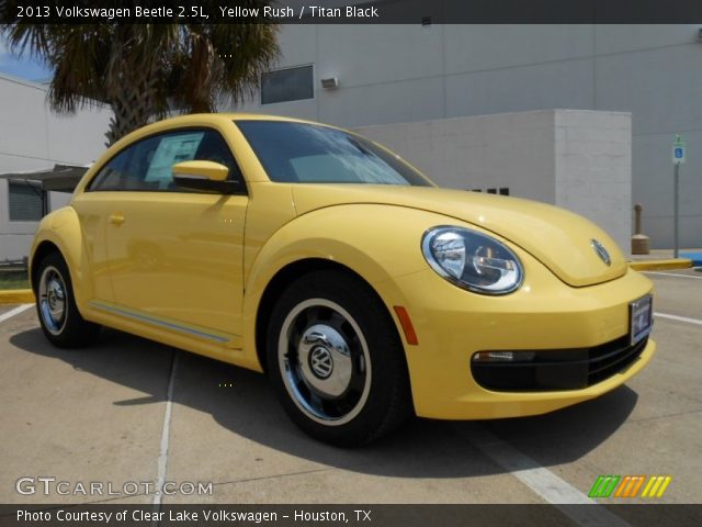 2013 Volkswagen Beetle 2.5L in Yellow Rush