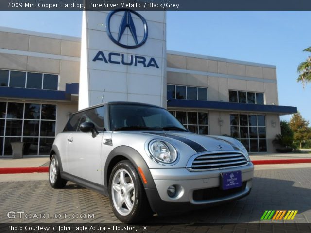 2009 Mini Cooper Hardtop in Pure Silver Metallic