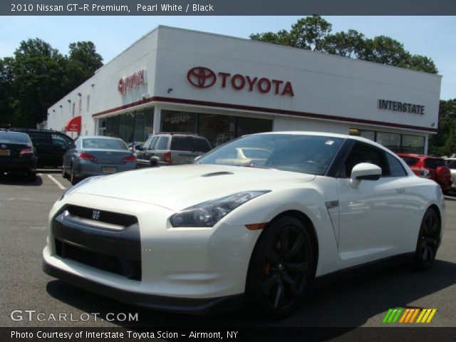 2010 Nissan GT-R Premium in Pearl White
