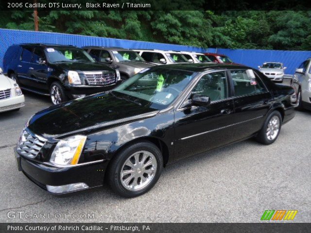 2006 Cadillac DTS Luxury in Black Raven