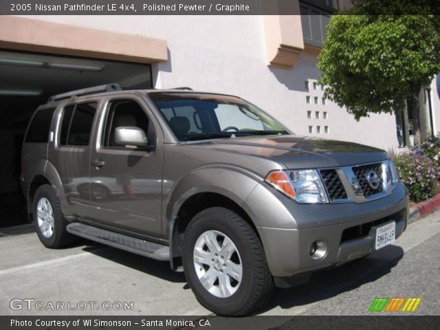 2005 Nissan Pathfinder LE 4x4 in Polished Pewter