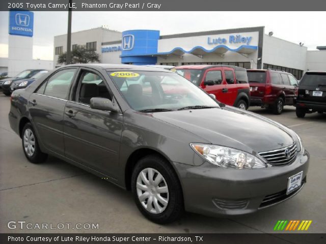 2005 Toyota Camry LE in Phantom Gray Pearl