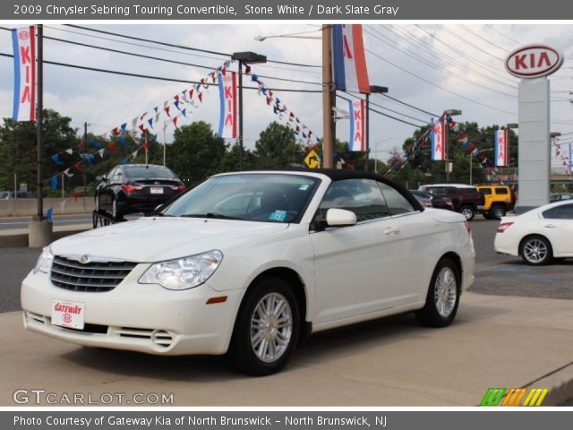 2009 Chrysler Sebring Touring Convertible in Stone White