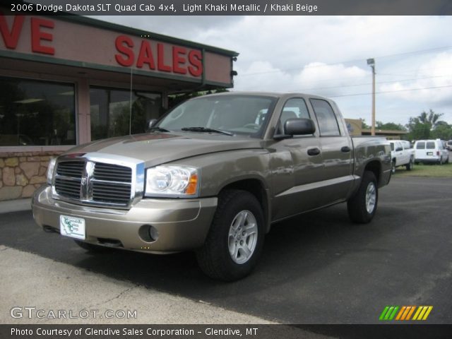 2006 Dodge Dakota SLT Quad Cab 4x4 in Light Khaki Metallic