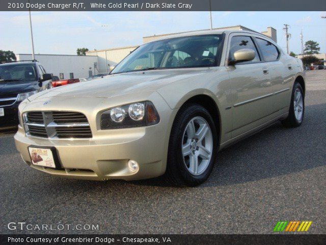 2010 Dodge Charger R/T in White Gold Pearl
