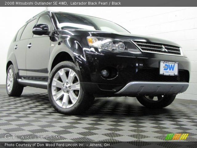 2008 Mitsubishi Outlander SE 4WD in Labrador Black Pearl