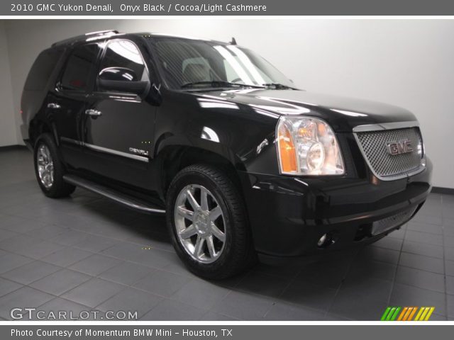 2010 GMC Yukon Denali in Onyx Black