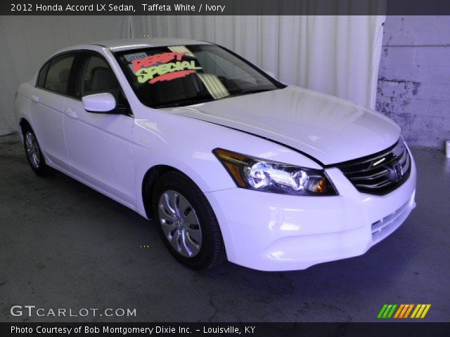 2012 Honda Accord LX Sedan in Taffeta White