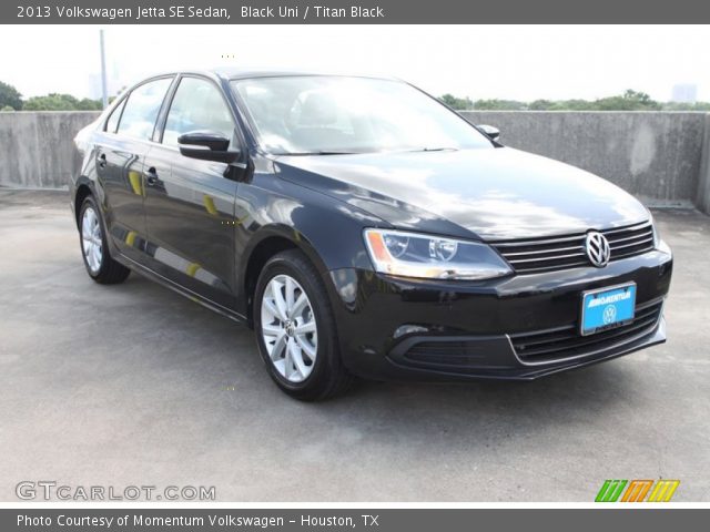 2013 Volkswagen Jetta SE Sedan in Black Uni