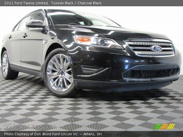 2011 Ford Taurus Limited in Tuxedo Black