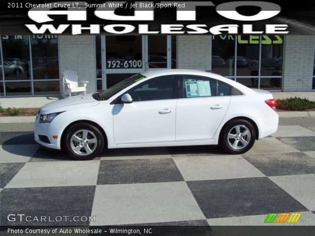 2011 Chevrolet Cruze LT in Summit White