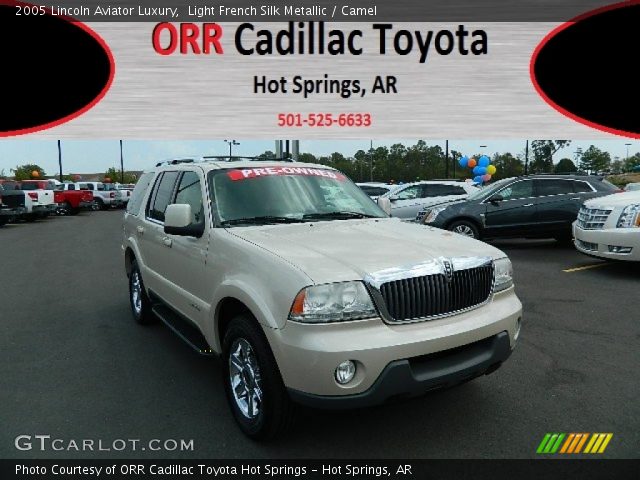 2005 Lincoln Aviator Luxury in Light French Silk Metallic