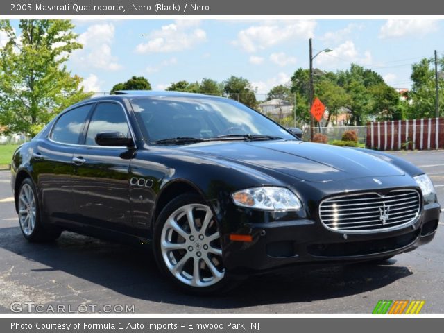 2005 Maserati Quattroporte  in Nero (Black)